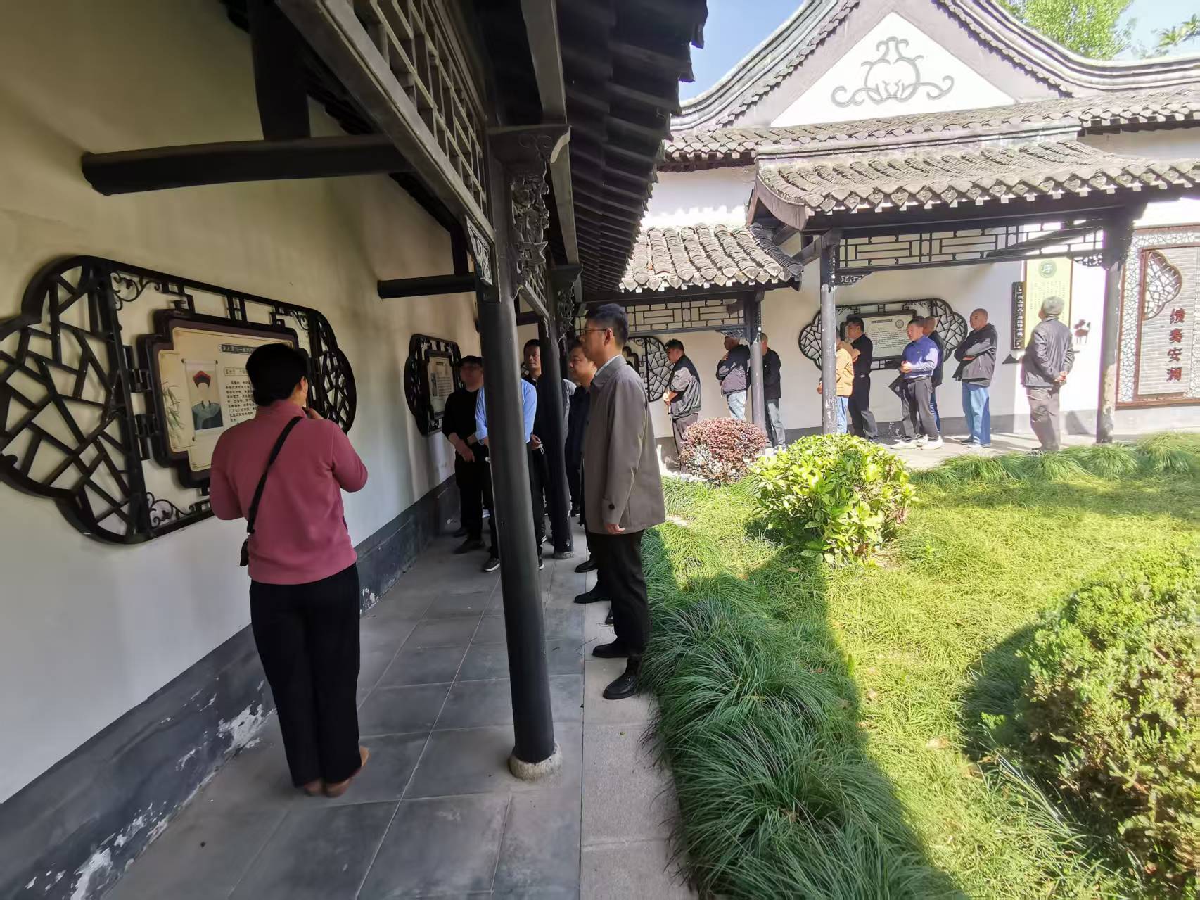 公司党委开展廉政教育党建活动